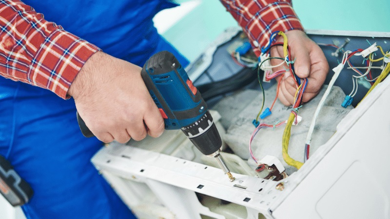 Bayraklı Empero Empero çamaşır makinesi kart tamiri – Su almama arızası orijinal parça ile giderildi. - Teknik servis örneği